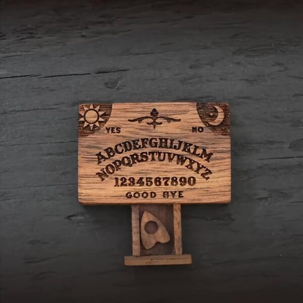 OUIJA EN MINIATURA – PORTÁTIL Y DECORATIVO - Image 5