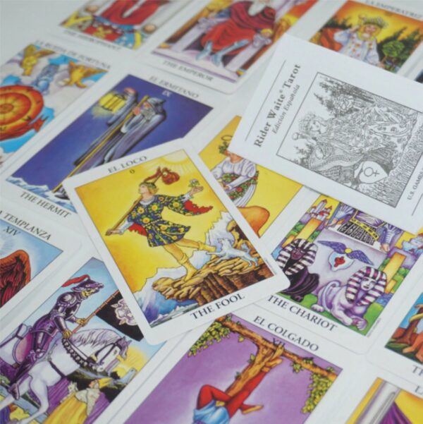 Tarot Rider-Waite Español e Inglés - 78 Cartas + Guía - Portátil - Exploración Espiritual | - Image 3