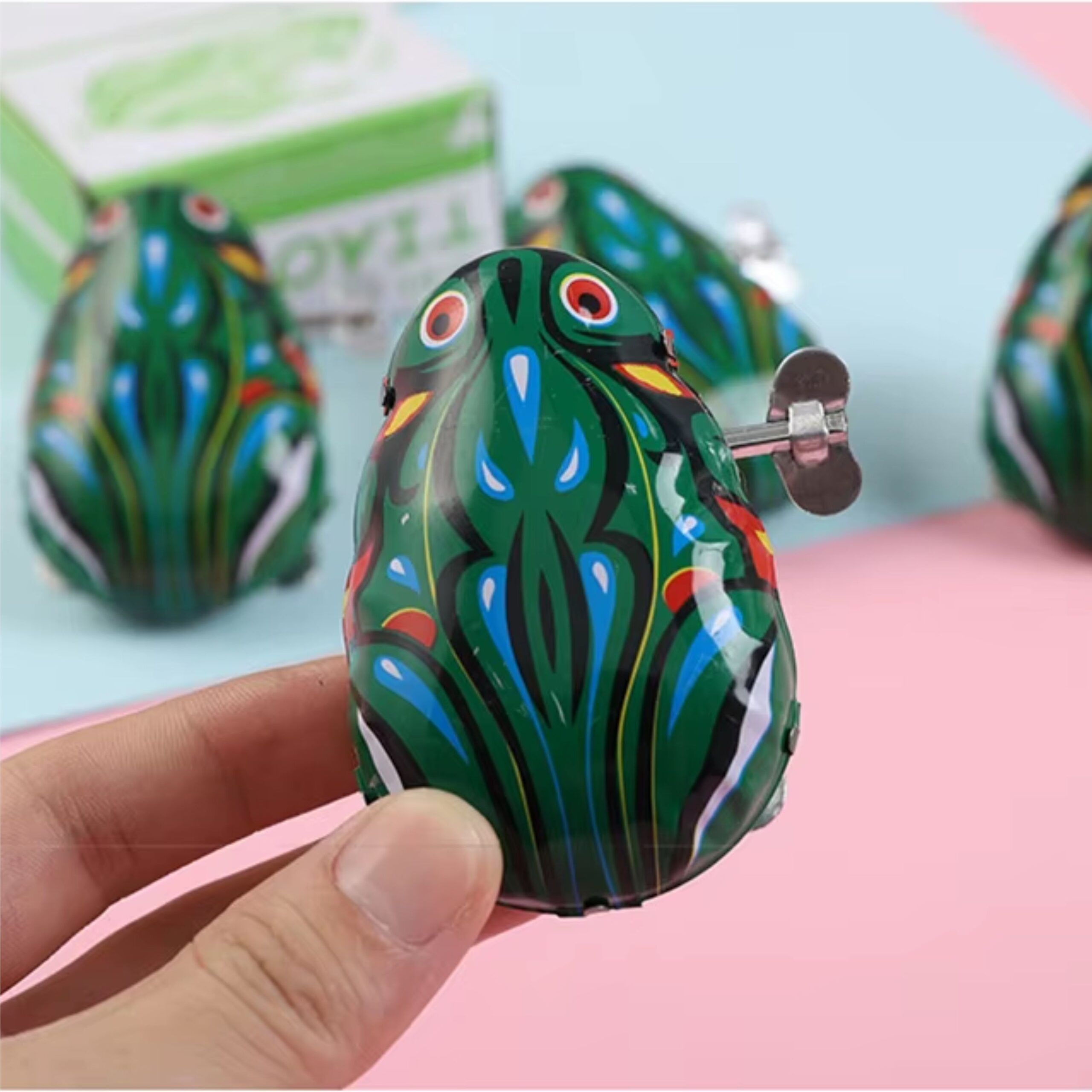 Set de Juguetes de Hojalata Vintage x4 – Mecanismo de Cuerda - Image 6