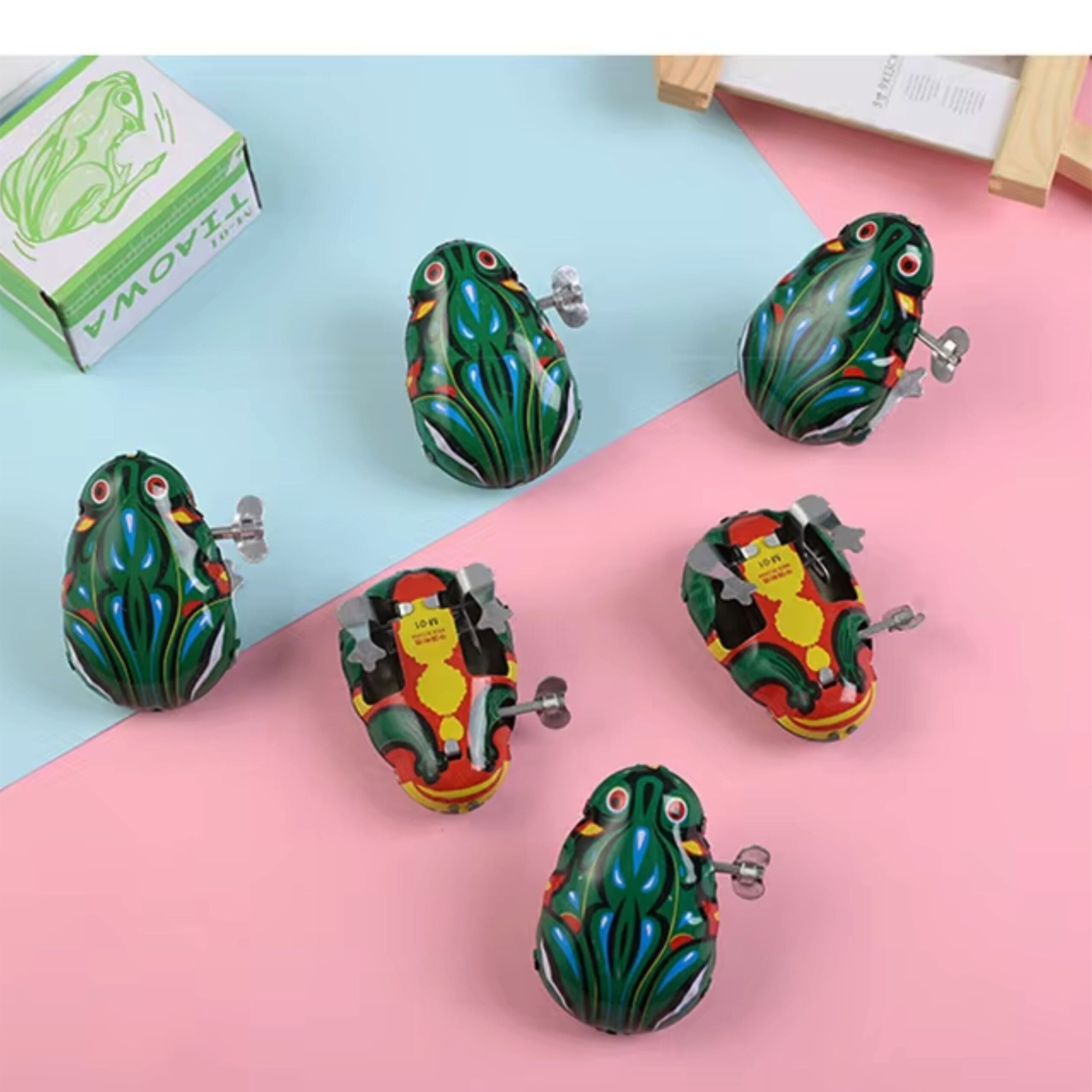 Set de Juguetes de Hojalata Vintage x4 – Mecanismo de Cuerda - Image 5